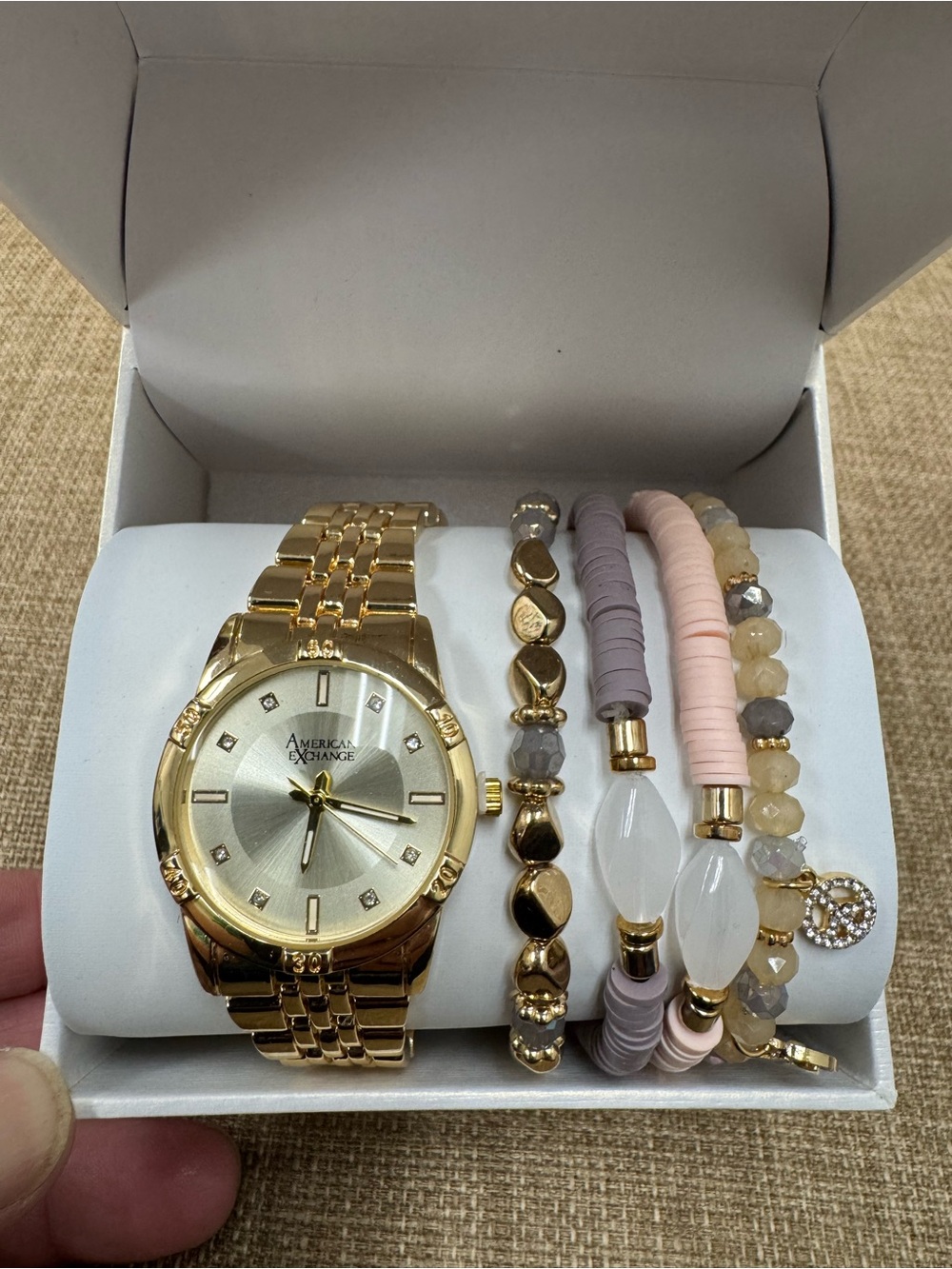 American Exchange Women's Gold Tone
Analog Watch Metal Bracelet Silver Dial Box